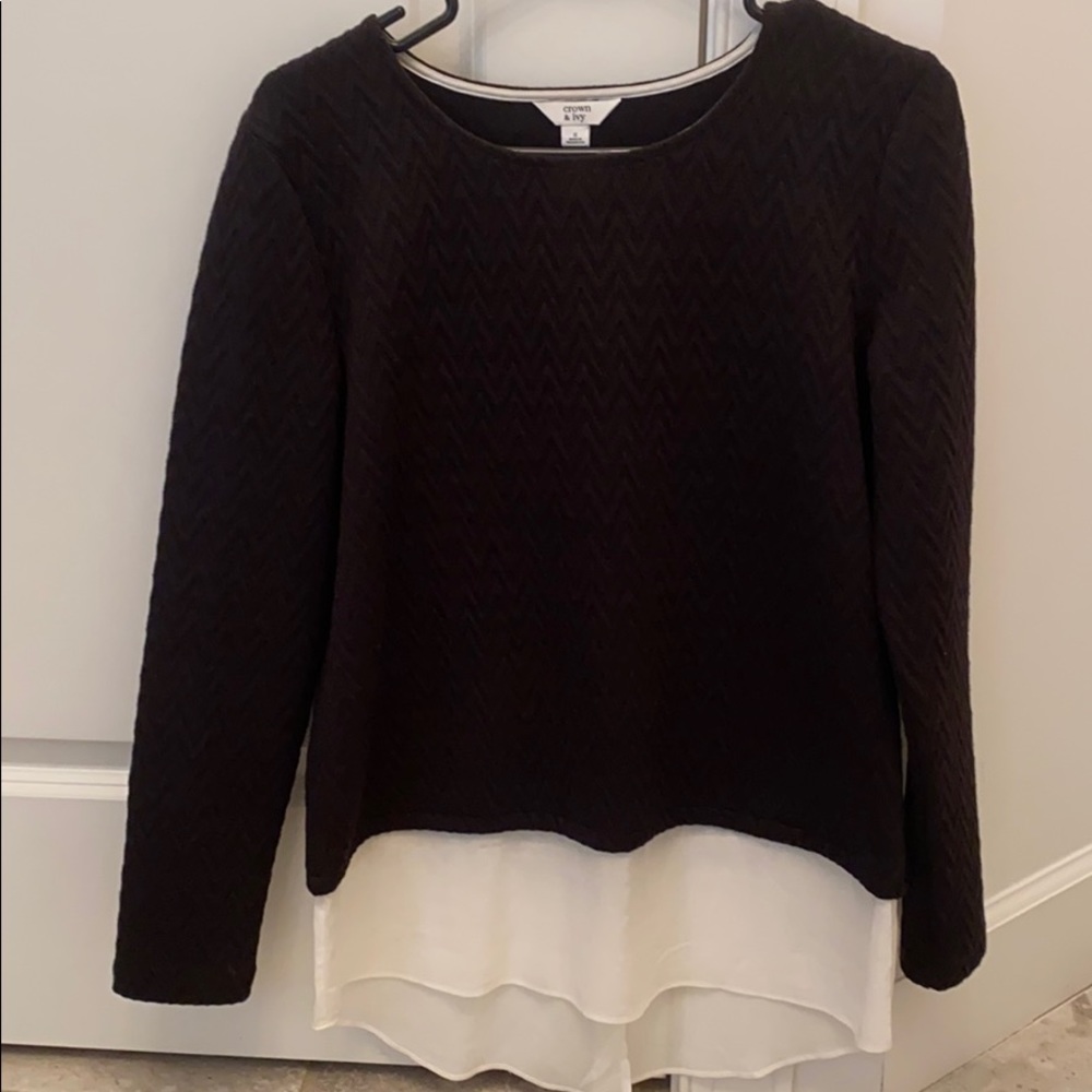 Crown & Ivy Black & White Mixed Media Top, Small